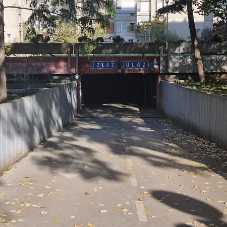 Hawaii- 2 Bdr, Arena, Sava Centar, Free Parking Lägenhet Belgrad Exteriör bild