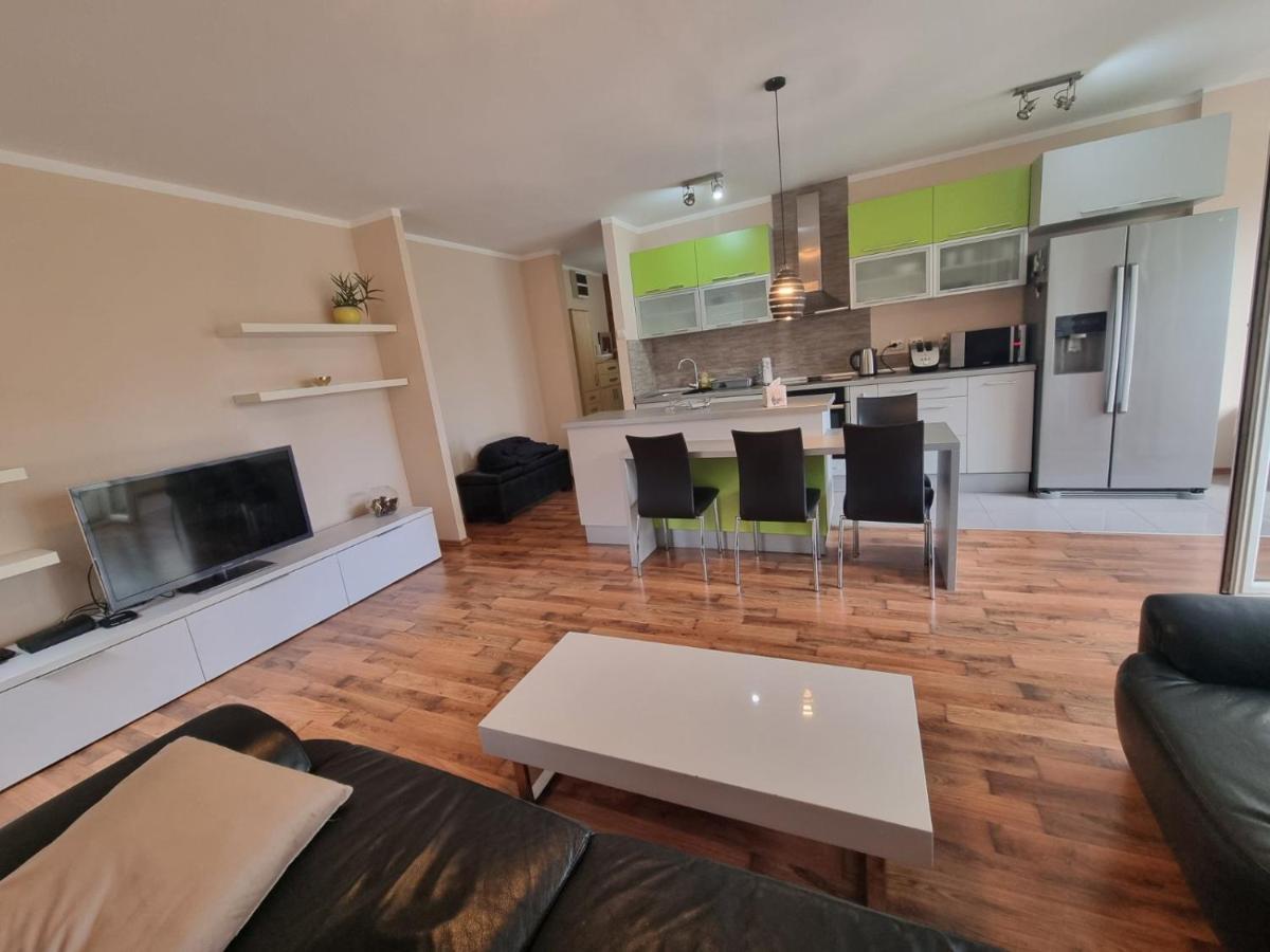 Lägenhet Hawaii- 2 Bdr, Arena, Sava Centar, Free Parking *
