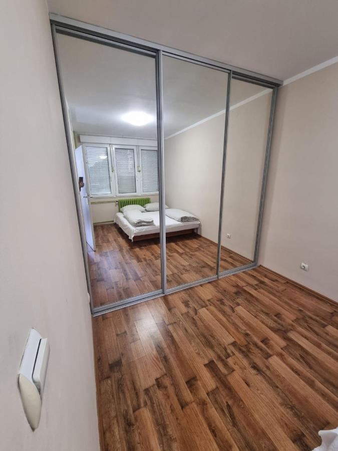 Hawaii- 2 Bdr, Arena, Sava Centar, Free Parking Lägenhet *