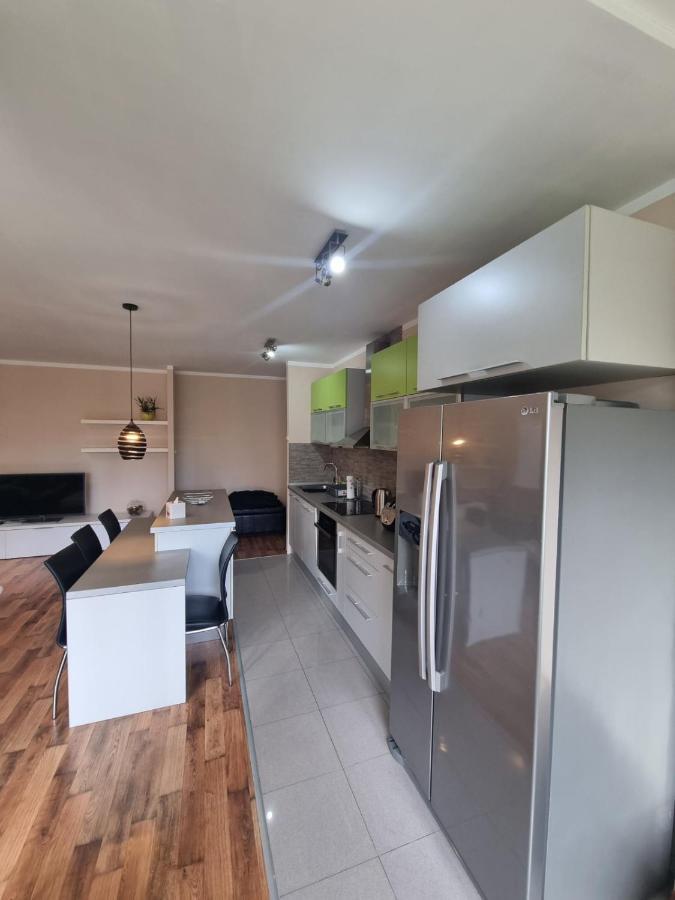 Lägenhet Hawaii- 2 Bdr, Arena, Sava Centar, Free Parking *