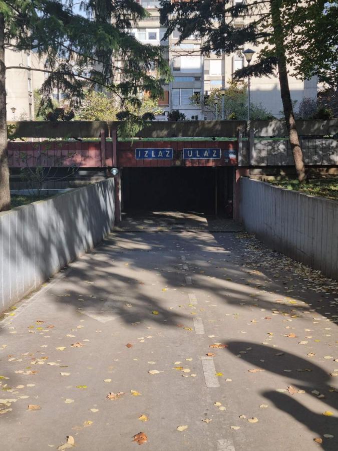 Hawaii- 2 Bdr, Arena, Sava Centar, Free Parking * Belgrad